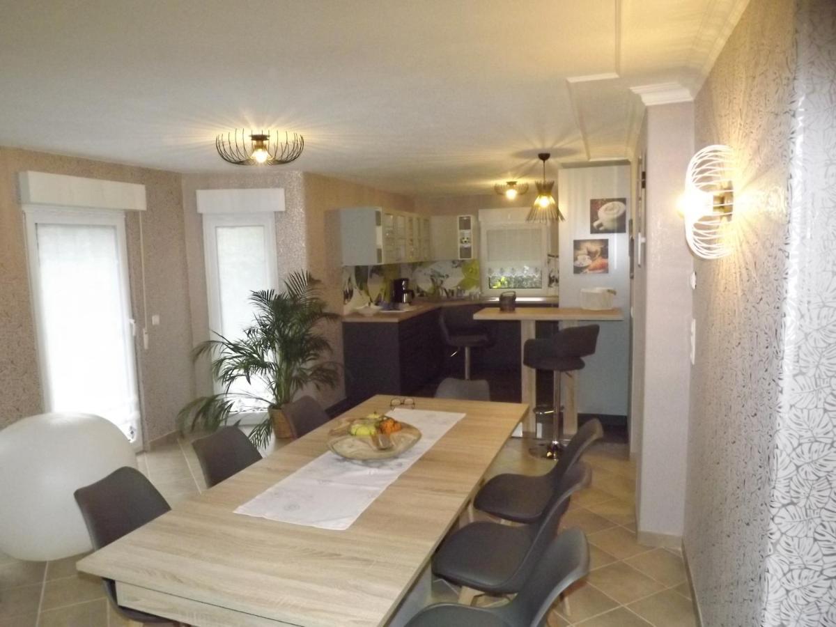 Grosszuegige Ferienwohnung Am Waldesrand Im Seenland Lauta Extérieur photo