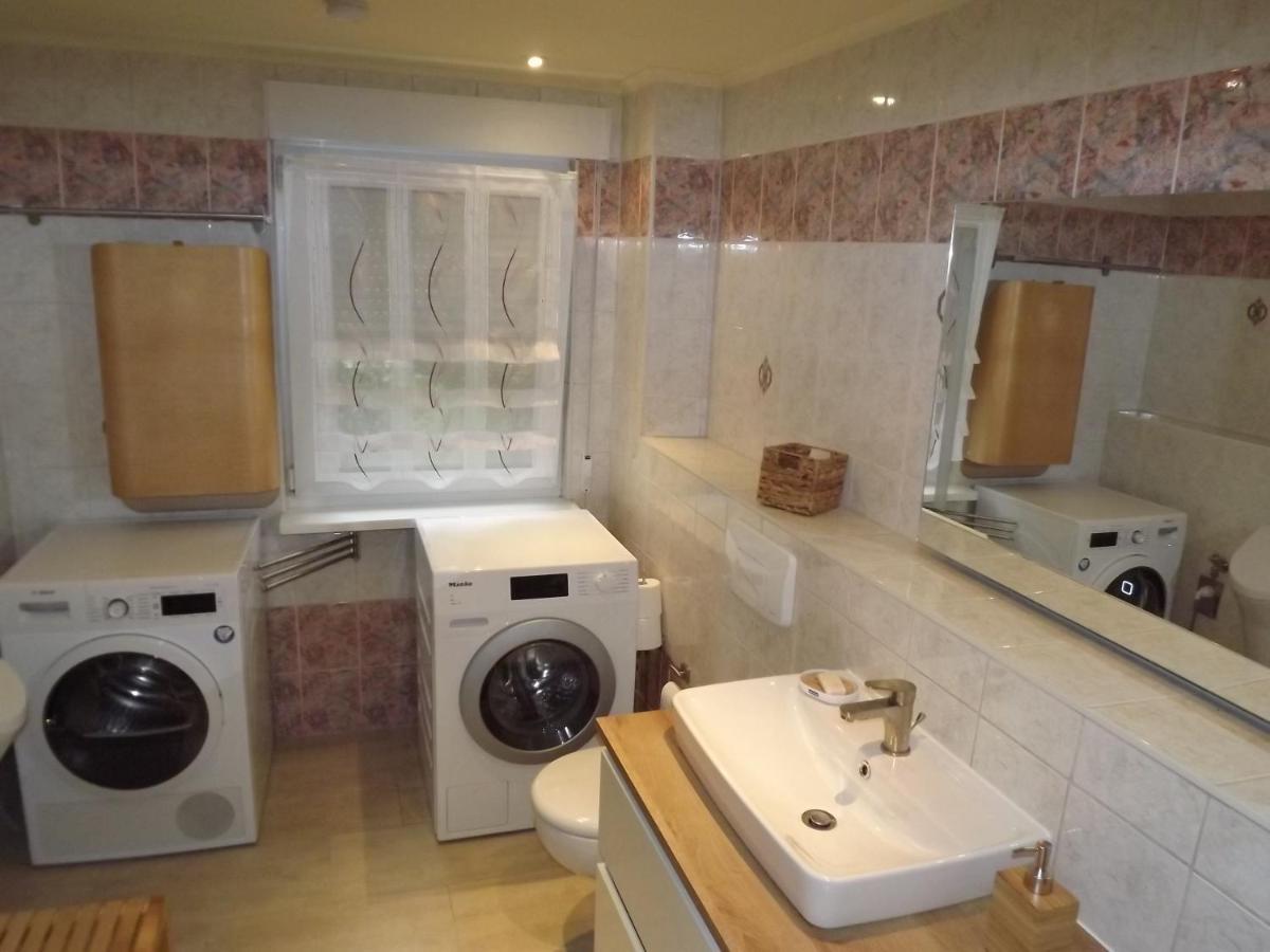 Grosszuegige Ferienwohnung Am Waldesrand Im Seenland Lauta Extérieur photo